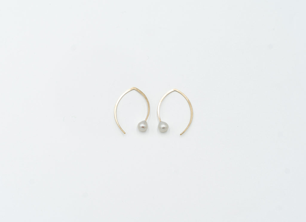 Pearl Pendulums