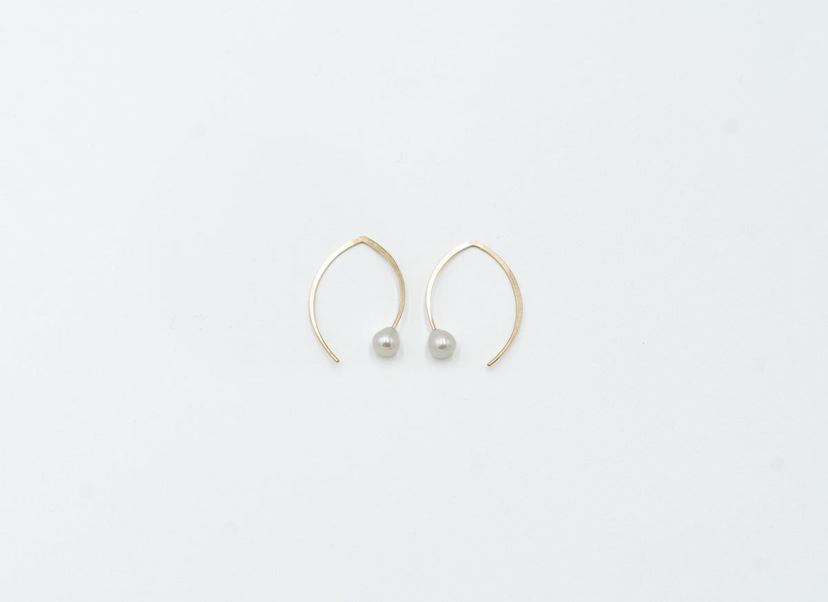 Pearl Pendulums