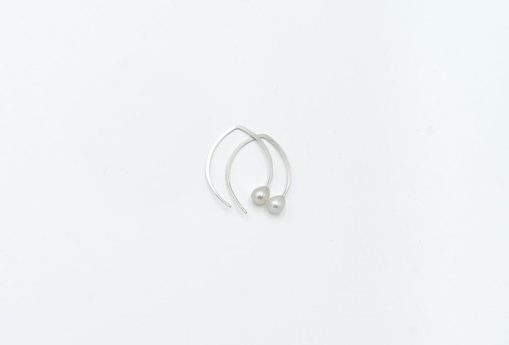 Pearl Pendulums