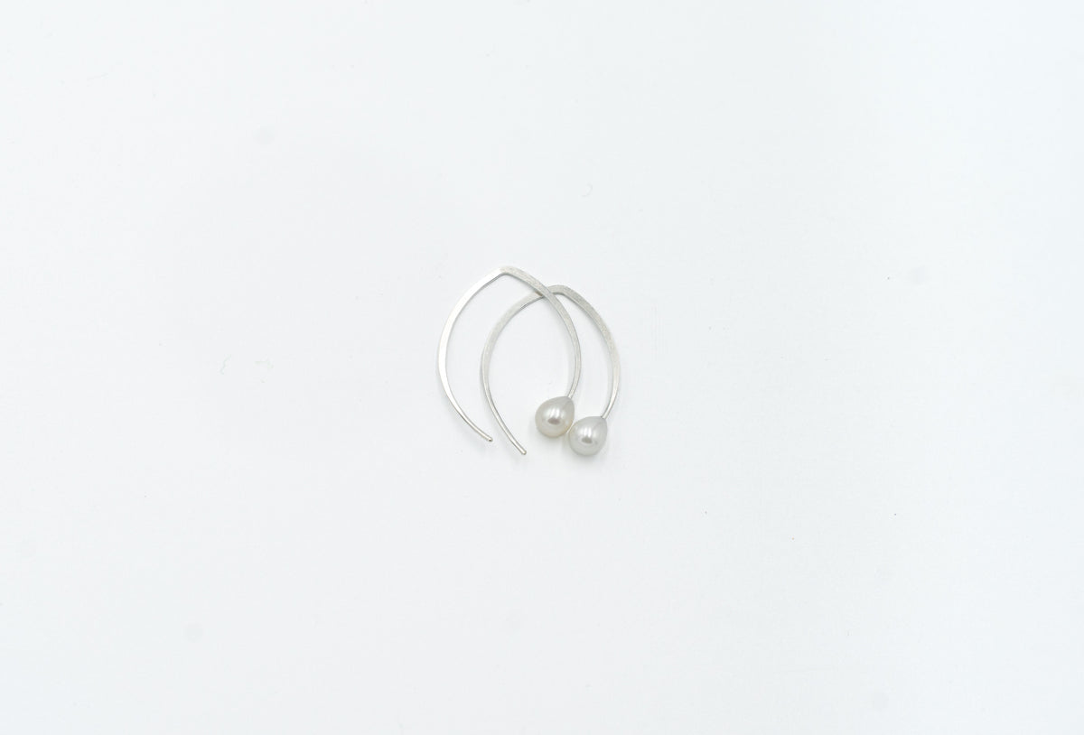 Pearl Pendulums